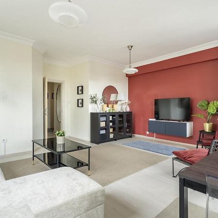 Modern Flat With Balcony On Bagdat Street Apartment Истанбул Екстериор снимка