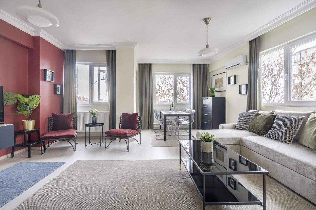 Modern Flat With Balcony On Bagdat Street Apartment Истанбул Екстериор снимка